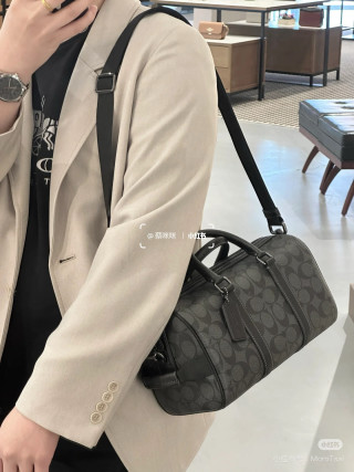 Coach Classic Boston Bag Black Signature view 3