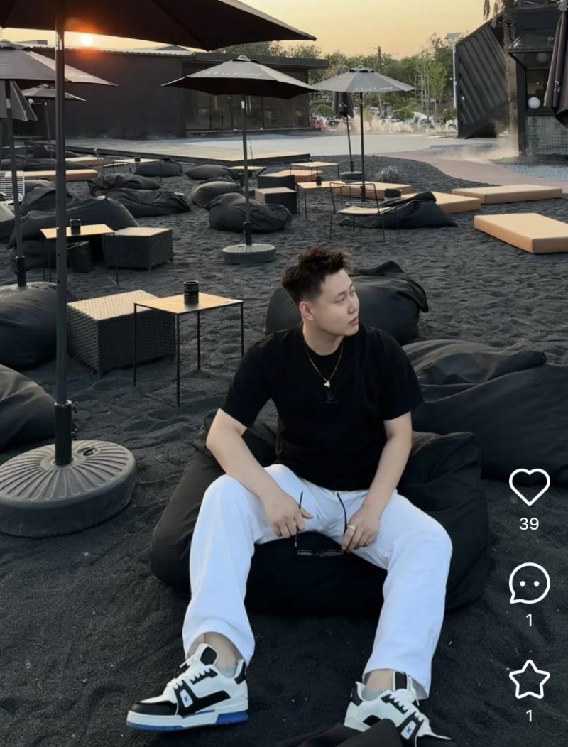 Louis Vuitton Black Logo T-Shirt with Yellow Patch view