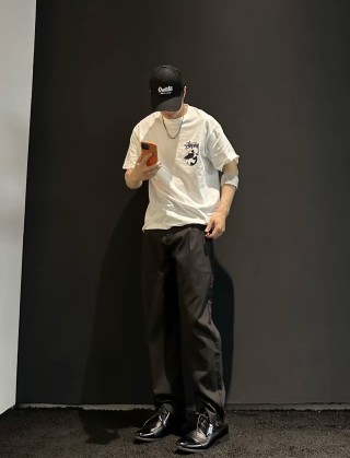 Stüssy Cream Short Sleeve T-Shirt with Logo Print view 2