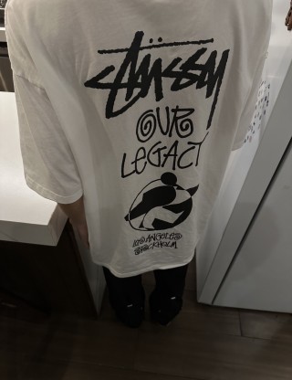 Stüssy Cream Short Sleeve T-Shirt with Logo Print view 8