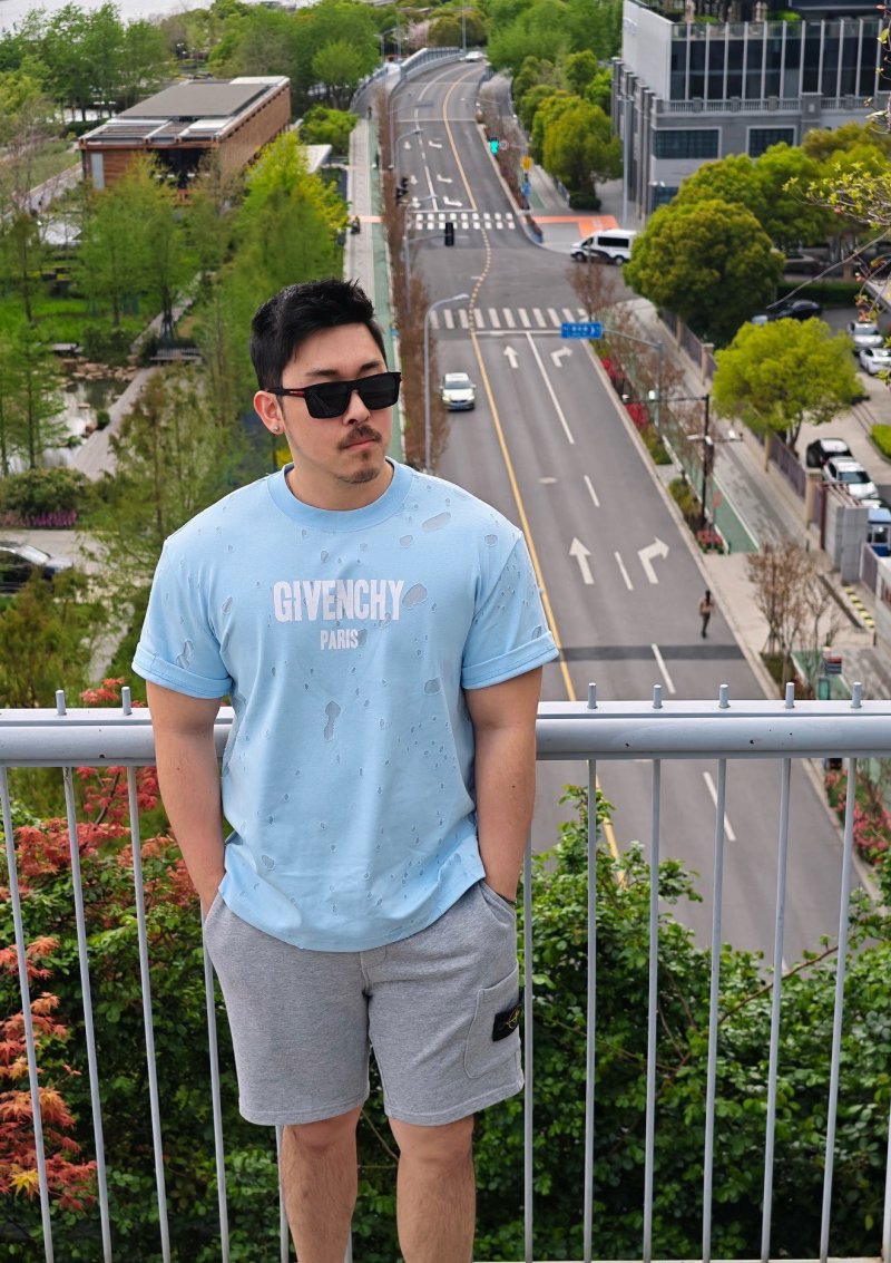 Oversized Grey Graphic Print T-Shirt with Distressed Detailing view