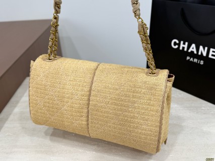 Chanel Woven Straw Shoulder Bag in Cream view 7