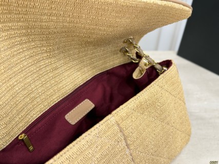 Chanel Woven Straw Shoulder Bag in Cream view 9