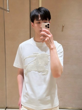 Burberry Embroidered Animal T-Shirt Cream