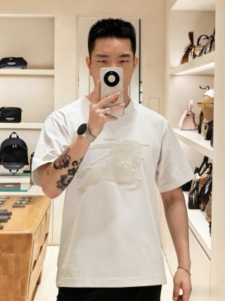 Burberry Embroidered Animal T-Shirt Cream view 2