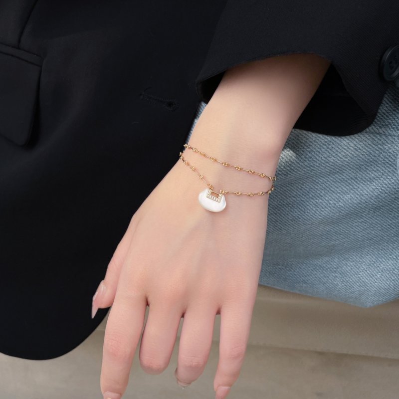 Gold Layered Chain Bracelet with White Shell Pendant