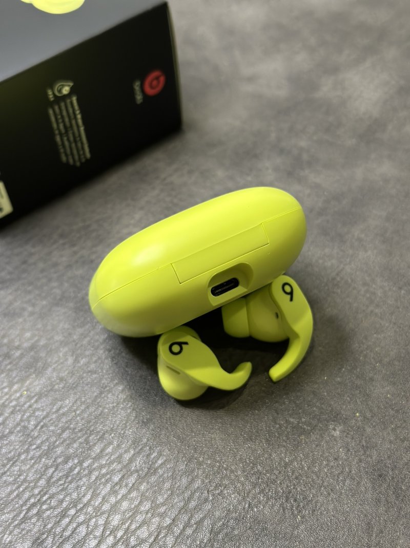 Beats Fit Pro Wireless Earbuds – Volt Yellow view