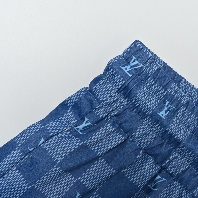 Louis Vuitton Damier Checkered Shorts Blue view