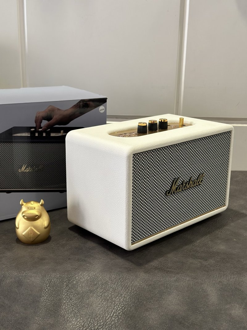 Marshall Acton III Bluetooth Speaker – Cream view
