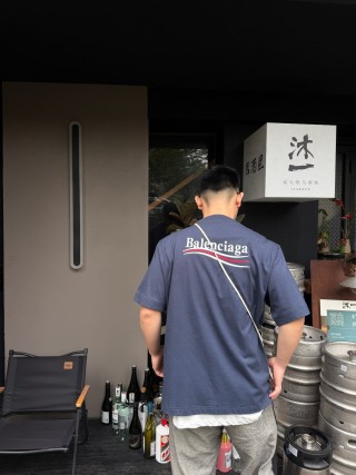 Balenciaga Navy Logo Graphic Short Sleeve T-Shirt view 6