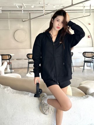Burberry Black Jogger Pants with Embroidered Logo view 8
