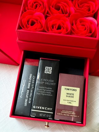 Forever Love Luxury Gift Set - Red Rose Lipstick & Perfume Box view 3