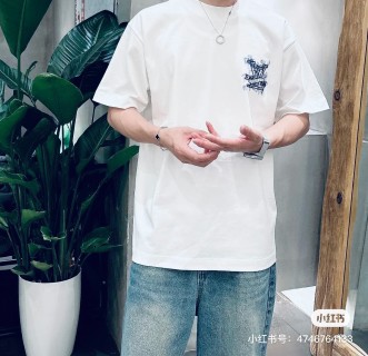 White Graphic Print Short Sleeve T-Shirt with Blue Sketch Design view 6