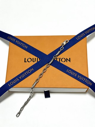 Louis Vuitton Silver Chain Link Bracelet view 5