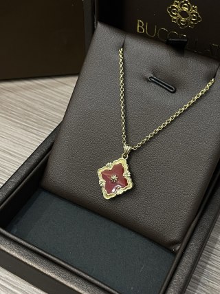 Buccellati Opera Tulle Four-Leaf Clover Gold Necklace - Red Agate view 2