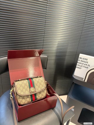 Gucci GG Marmont Camera Bag Beige Red Web Stripe view 2
