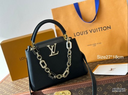 Louis Vuitton Capucines Mini Black Leather Handbag