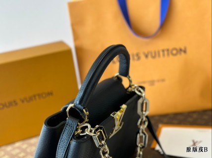 Louis Vuitton Capucines Mini Black Leather Handbag view 3