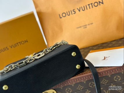 Louis Vuitton Capucines Mini Black Leather Handbag view 6