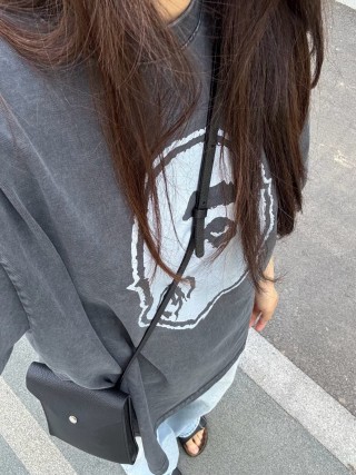 Black Graphic Face Print Oversized T-Shirt view 4