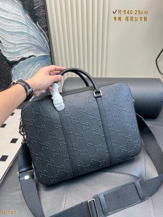 Gucci Embossed Leather Briefcase Black 40cm view 2