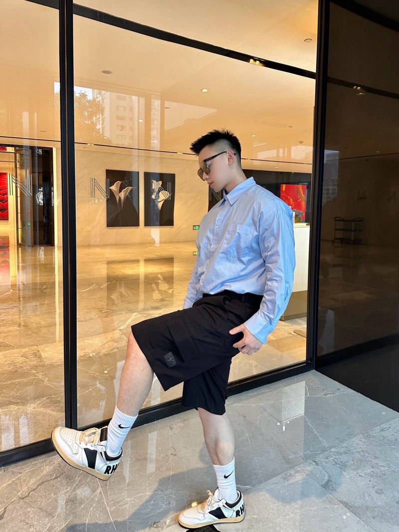 Black Cargo Shorts - Premium Fit