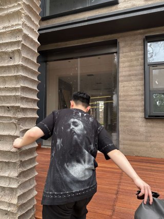 Black Graphic Portrait Short Sleeve T-Shirt view 9