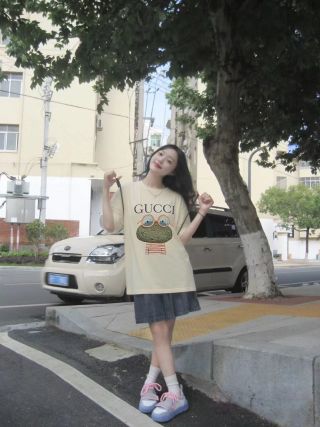 Gucci Owl Graphic Cream T-Shirt view 3
