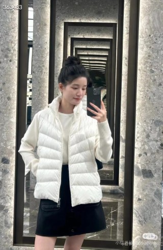 White Quilted Down Puffer Jacket view 5