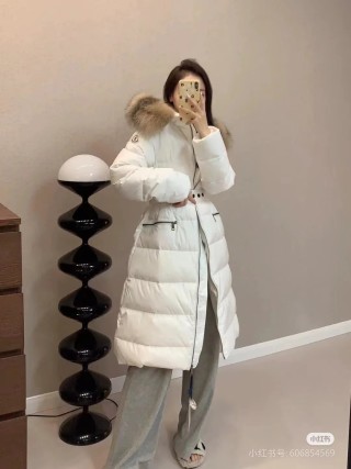 Moncler White Puffer Down Jacket with Fur Hood