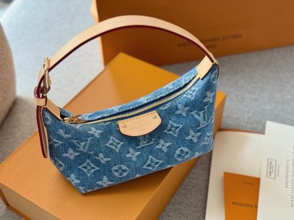 Louis Vuitton Denim Bento Box Bag Blue view 2