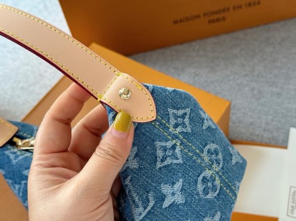 Louis Vuitton Denim Bento Box Bag Blue view 8