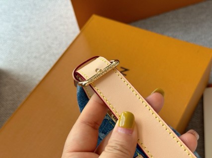Louis Vuitton Denim Bento Box Bag Blue view 10