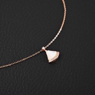 Bvlgari Diva Fan White Mother-of-Pearl Diamond Necklace view 2