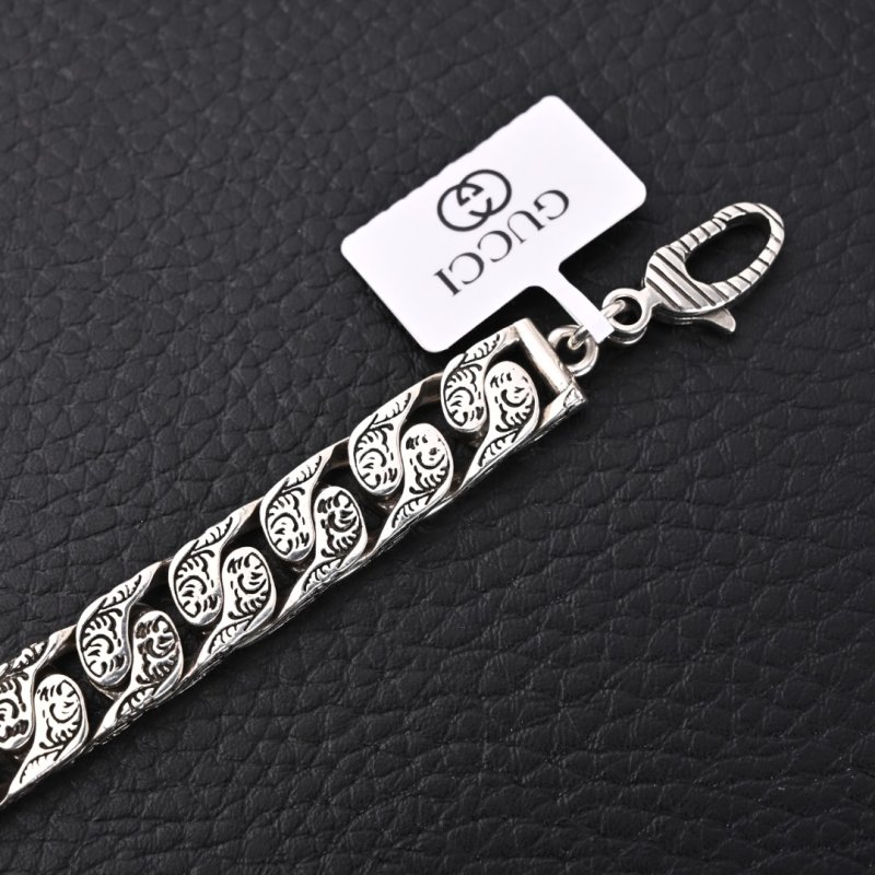 Gucci Interlocking G Cuban Link Silver Chain Bracelet view