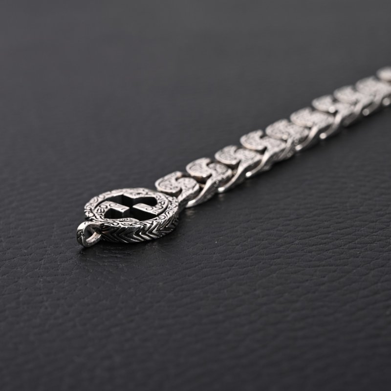 Gucci Interlocking G Cuban Link Silver Chain Bracelet view