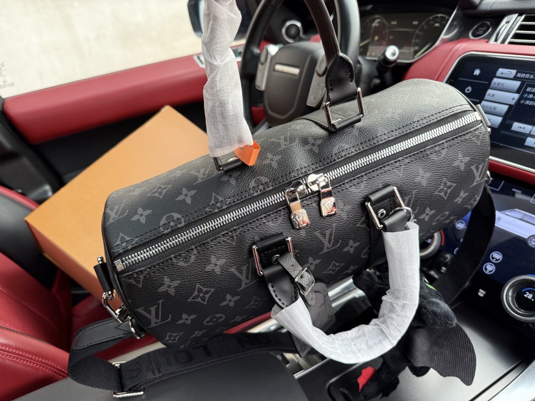 Louis Vuitton Keepall Bandoulière 35 Black Monogram Travel Bag view