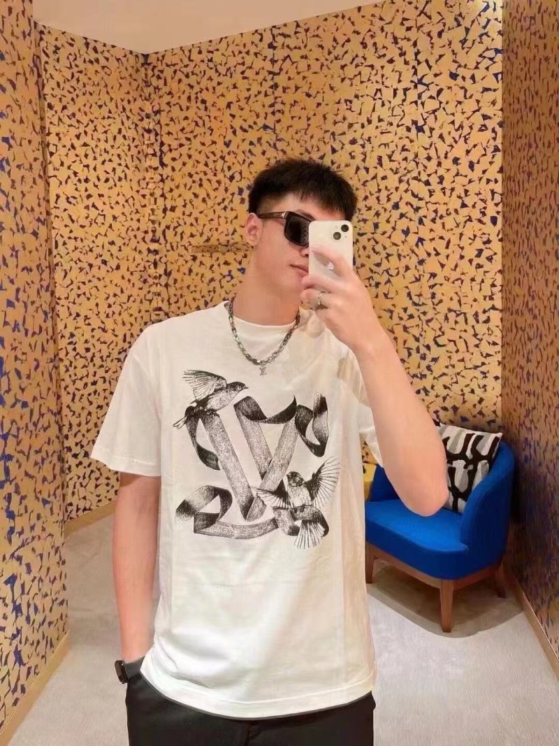 White Graphic Print Short Sleeve T-Shirt view