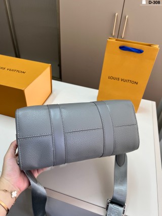 Louis Vuitton Keepall 27 Pillow Bag Grey view 3