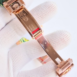 Rolex Daytona Chronograph Rose Gold view 7