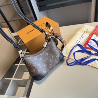 Louis Vuitton Monogram Mini Shoulder Bag with Chain view 6