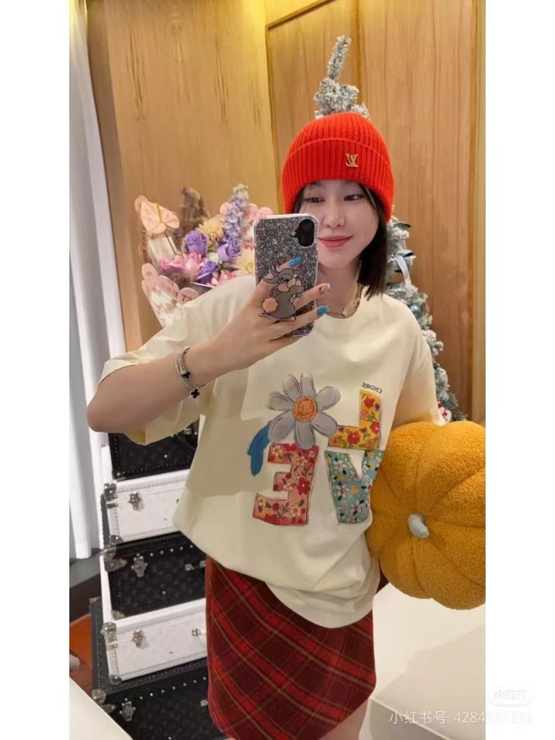 LOVE Floral Graphic Short Sleeve T-Shirt Cream view