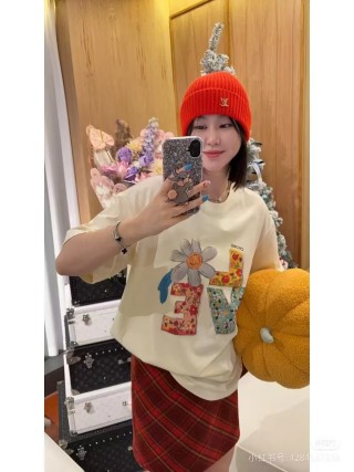 LOVE Floral Graphic Short Sleeve T-Shirt Cream view 5