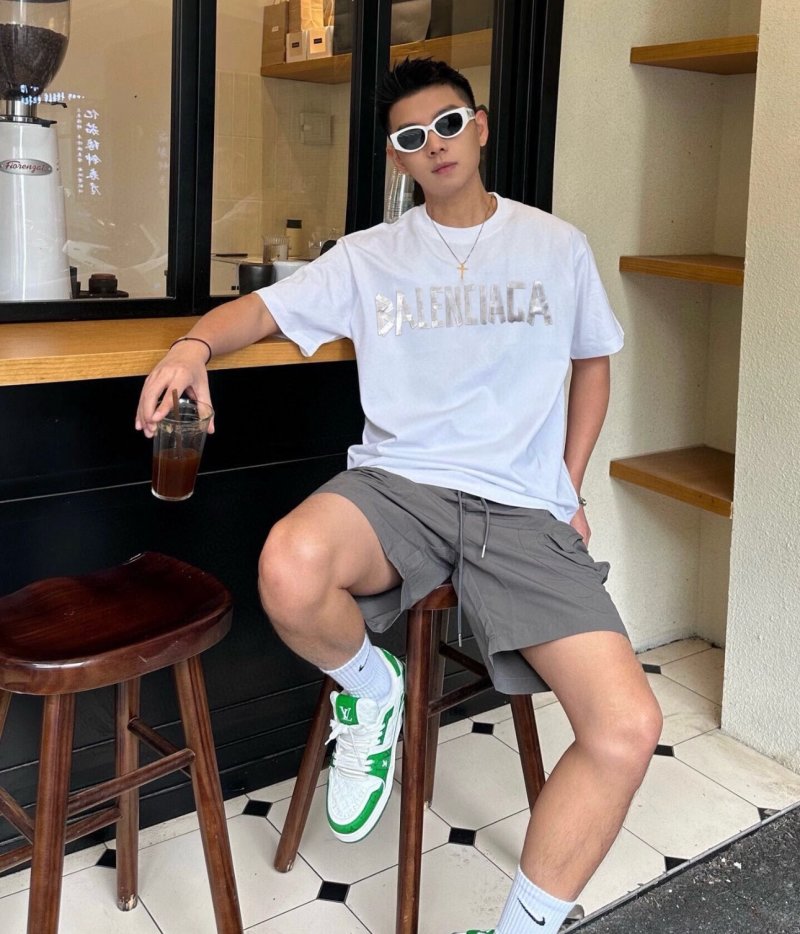 Balenciaga White Logo Print Short-Sleeve T-Shirt view