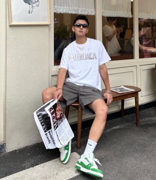 Balenciaga White Logo Print Short-Sleeve T-Shirt view 6