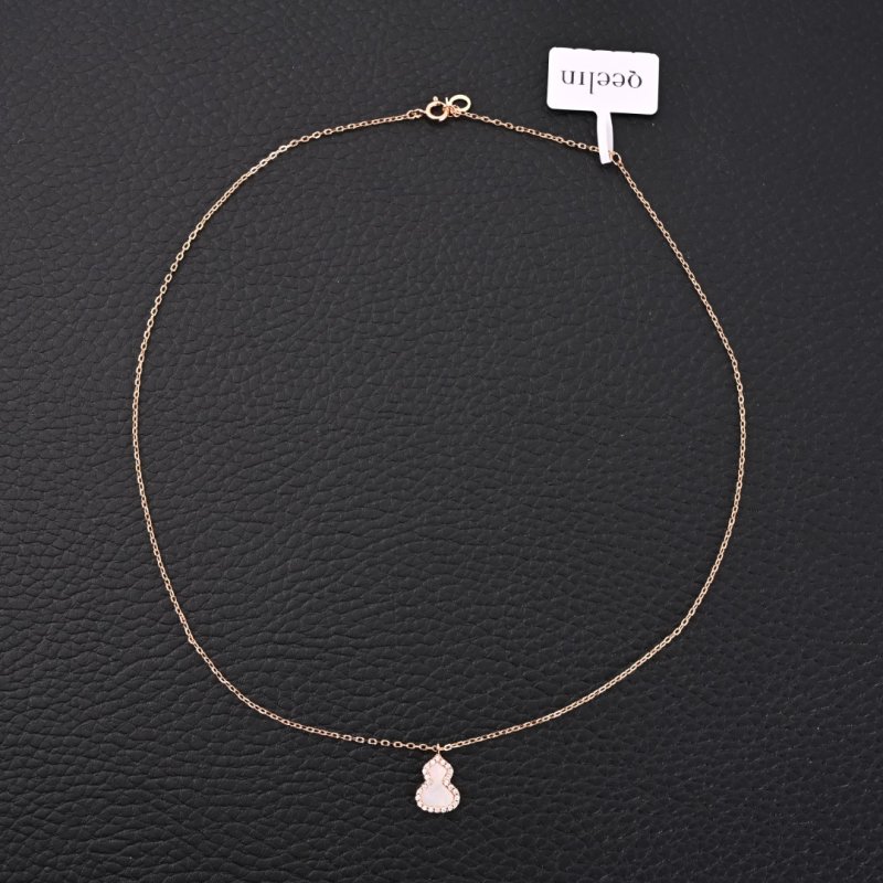 Qeelin White Mother-of-Pearl Gourd Pendant Necklace view