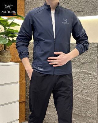 Arc'teryx Black Zip Jacket view 5