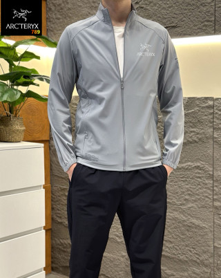 Arc'teryx Black Zip Jacket view 8