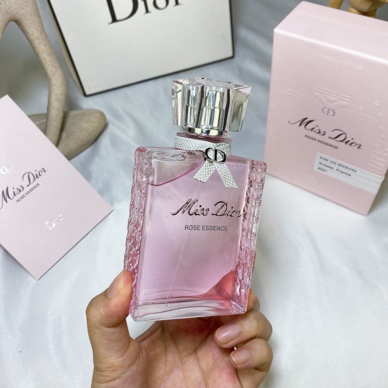Miss Dior Rose Essence Eau de Parfum 100ml view