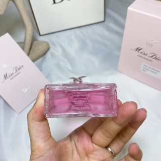 Miss Dior Rose Essence Eau de Parfum 100ml view 7